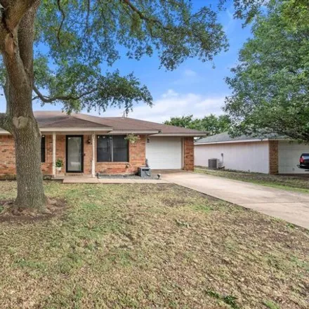 Buy this 3 bed house on 731 East Avenue F in Midlothian, TX 76065