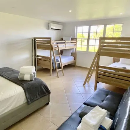 Rent this 5 bed house on Guzmán Arriba in Río Grande, PR