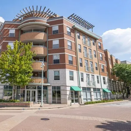 Buy this 2 bed condo on 298 Willow Boulevard in Willow Springs, Lyons Township