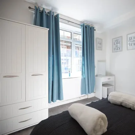 Rent this 1 bed apartment on London in SE1 3DD, United Kingdom