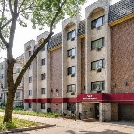 Rent this studio apartment on 541-547 West Oakdale Avenue in Chicago, IL 60657