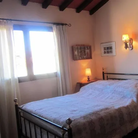 Rent this 3 bed townhouse on Rue de l'Ancolie des Pyrénées in 66750 Saint-Cyprien, France