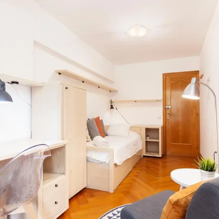 Rent this 4 bed apartment on Carrer de Wellington in 70, 08005 Barcelona