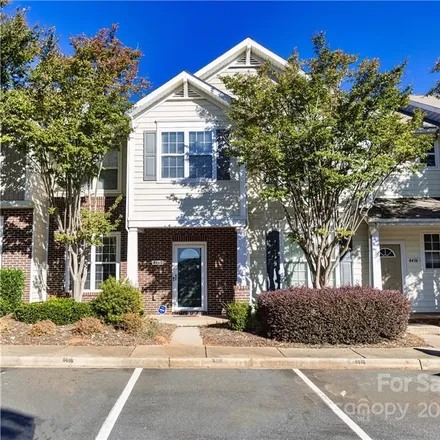 Image 1 - 8480 Chaceview Court, Charlotte, NC 28269, USA - Townhouse for sale