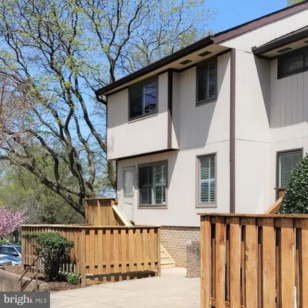 Rent this 3 bed townhouse on 1652 La Salle Avenue in Tysons, VA 22107