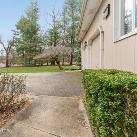 Image 4 - 170 Carasaljo Drive, A Country Place, Lakewood Township, NJ 08701, USA - House for sale
