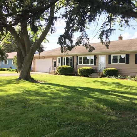 Buy this 3 bed house on 1501 Bethany Rd in Sycamore, Illinois