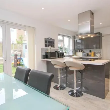 Buy this 3 bed duplex on 86 Cotswold Road in Bristol, BS37 6DS