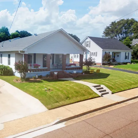 Buy this 3 bed house on 717 East Tigrett Street in Halls, Lauderdale County