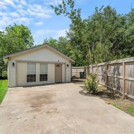 Buy this 4 bed house on 2023 Bogatto Street in La Marque, TX 77568