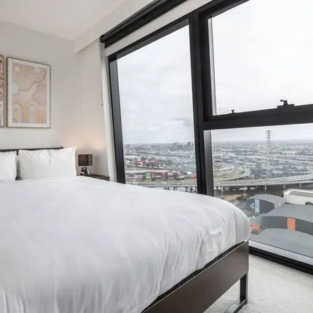 Rent this studio apartment on Docklands VIC 3008