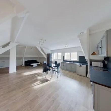 Rent this 3 bed apartment on 17 Place de l'Église in 78290 Croissy-sur-Seine, France