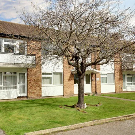 Buy this 2 bed apartment on Albany Chase in Holland Road, Tendring