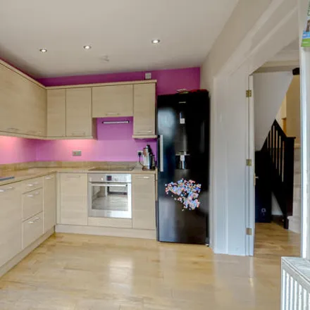 Image 3 - Hillcote Close, Sheffield, South Yorkshire, S10 - House for sale