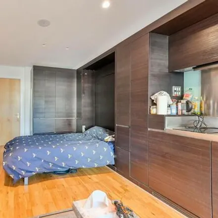 Image 4 - Westgate House, Ealing Road, London, TW8 0LN, United Kingdom - Apartment for sale