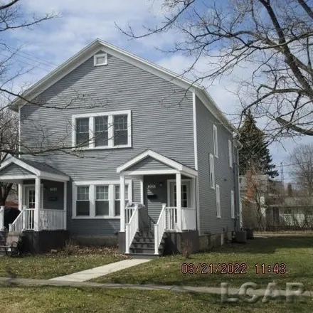 Buy this 4 bed house on 229 Pearl Street in Adrian, MI 49221