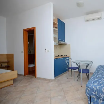 Image 2 - 21328 Drašnice, Croatia - Apartment for rent