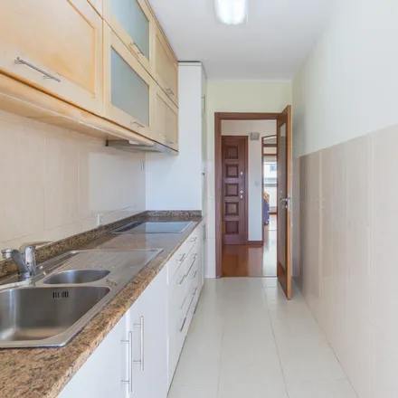 Image 7 - Rua do Monte Cativo 318, 324, 326, 4050-228 Porto, Portugal - Apartment for rent
