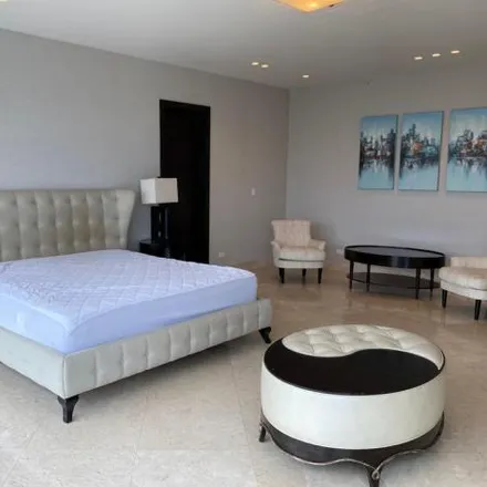 Rent this 4 bed apartment on Avenida República de China in Punta Paitilla, 0823