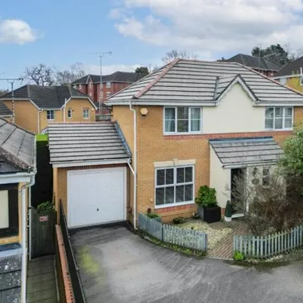 Buy this 3 bed house on Babbage Way in Easthampstead, United Kingdom