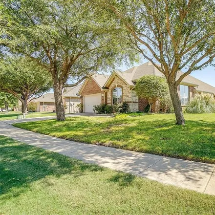 Buy this 4 bed house on 1239 Lake Forest Drive in Lakewood, Grand Prairie