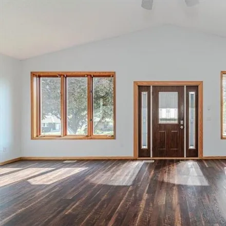 Image 3 - 279 44th Avenue Northeast, Columbia Heights, MN 55421, USA - House for sale