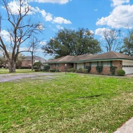 Buy this 3 bed house on 1310 Oaks End Rd in Bridge City, Texas