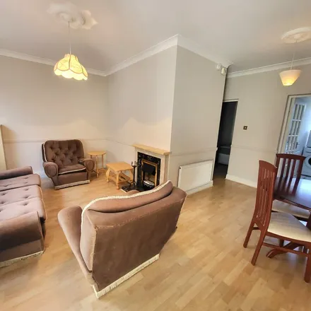 Image 3 - Hampton Court, Inchicore, Dublin, D08 YF2D, Ireland - Apartment for rent