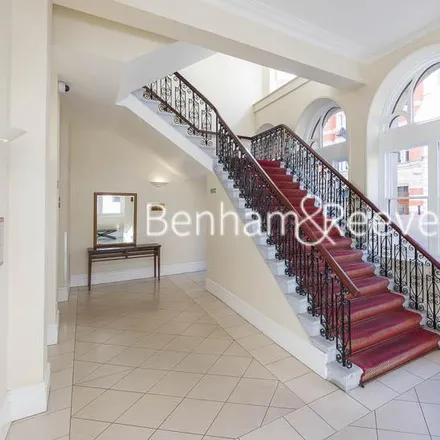 Image 9 - Temple House, Tallis Street, Blackfriars, London, EC4Y 0BS, United Kingdom - Apartment for rent