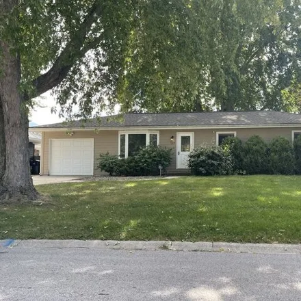 Rent this 3 bed house on 157 Dolores St in Oswego, Illinois