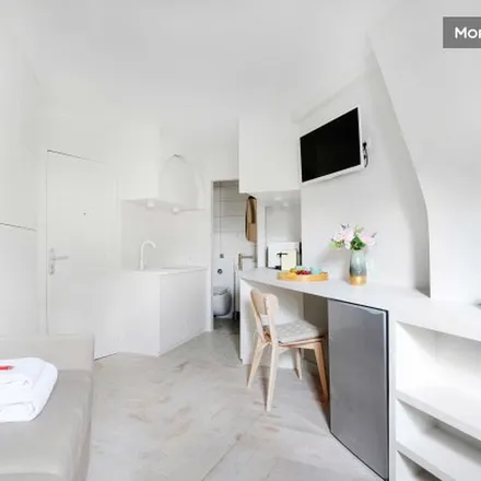 Image 8 - 17 Rue Montalivet, 75008 Paris, France - Apartment for rent