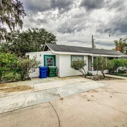 Image 9 - 1933 North Lake Howard Drive, Winter Haven, FL 33881, USA - House for sale