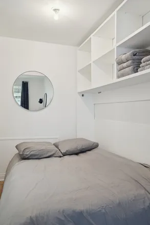 Rent this 2 bed apartment on 14 Rue Troyon in 75017 Paris, France