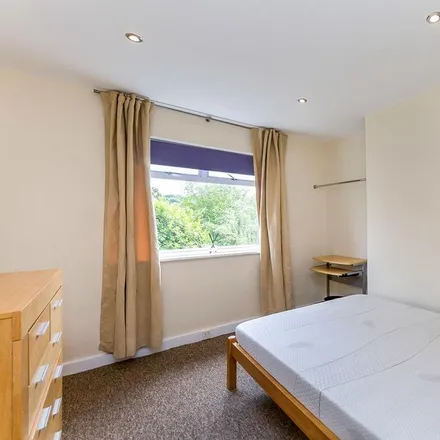 Rent this 1 bed room on 8 Hereford Close in Fairlands, GU2 9TA