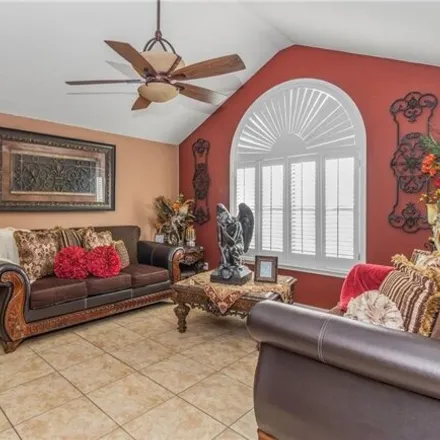 Image 6 - 140 Davina Street, Valley View Estates Colonia, Mission, TX 78572, USA - House for sale