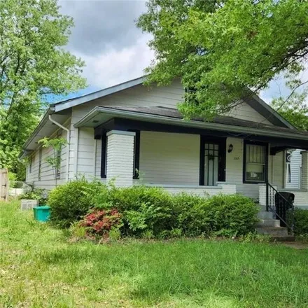 Buy this studio house on 2367 Morton Avenue in New Albany, IN 47150