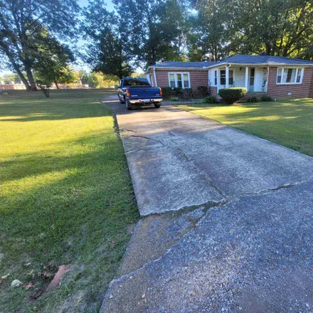 Image 2 - 170 Hawkins Lane, Huntingdon, Carroll County, TN 38344, USA - House for sale