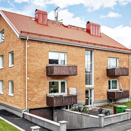 Rent this 3 bed apartment on Arena Hotell in Gyllenheimsgatan, 462 35 Vänersborg