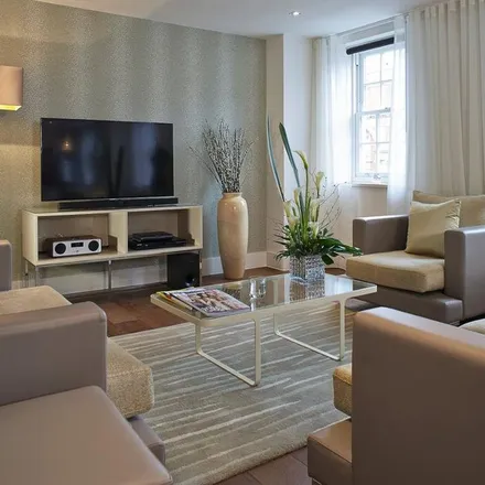 Rent this 2 bed apartment on Scotch House in Sloane Street, London