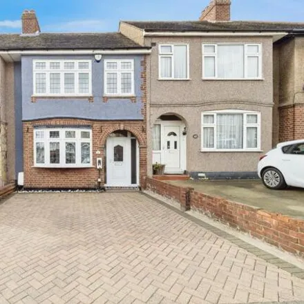 Image 1 - Mount Pleasant Road, London, RM5 3YL, United Kingdom - Townhouse for sale