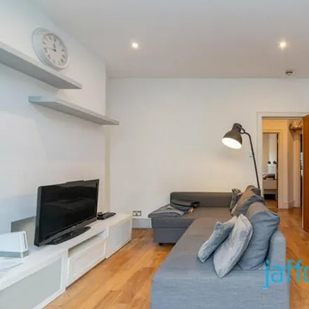 Rent this 2 bed room on 156 Belsize Road in London, NW6 4AN