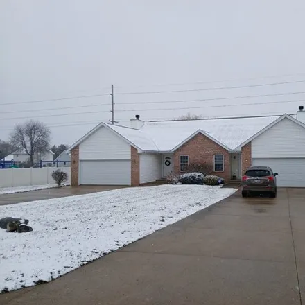 Rent this 3 bed house on Barnett Lane in LaSalle, IL 61301