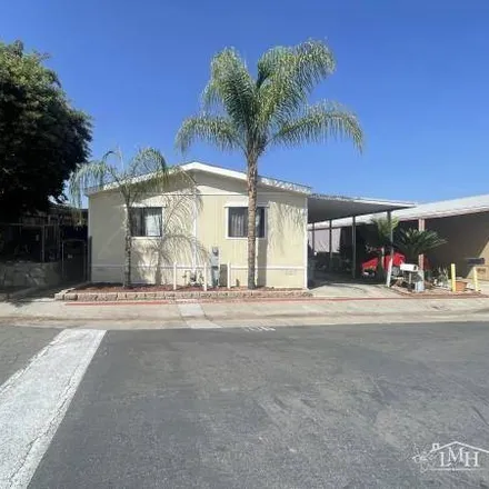 Buy this 33 bed house on 13655 Highway 8 Business in Johnstown, El Cajon