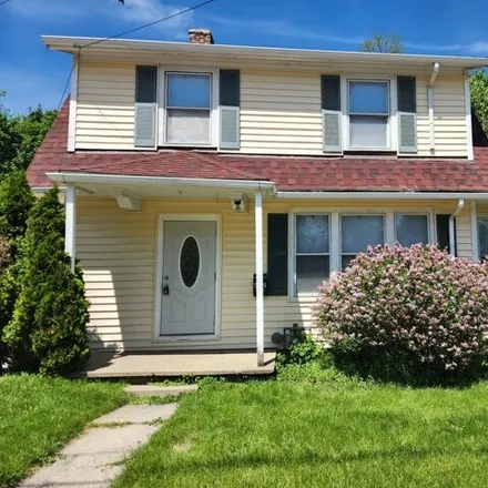 Buy this 3 bed house on 630 East Chicago Street in Elgin, IL 60120