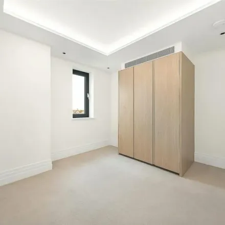 Image 3 - Compass House, 50 Kensington Gardens Square, London, W2 4AZ, United Kingdom - Apartment for rent