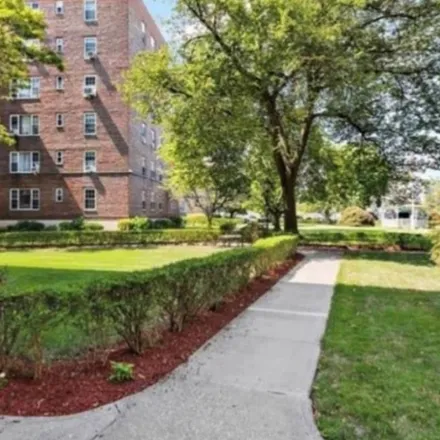 Image 5 - 210 Pelham Road, Residence Park, City of New Rochelle, NY 10805, USA - Apartment for rent