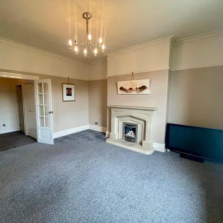 Image 2 - Abbeyfield, 12 Riddings Road, Ilkley, LS29 9BF, United Kingdom - Apartment for rent