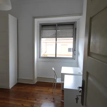 Rent this 1 bed room on Amadora in Praça 25 de Abril 3A, Portugal