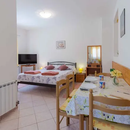 Image 5 - 52204 Ližnjan, Croatia - Apartment for rent