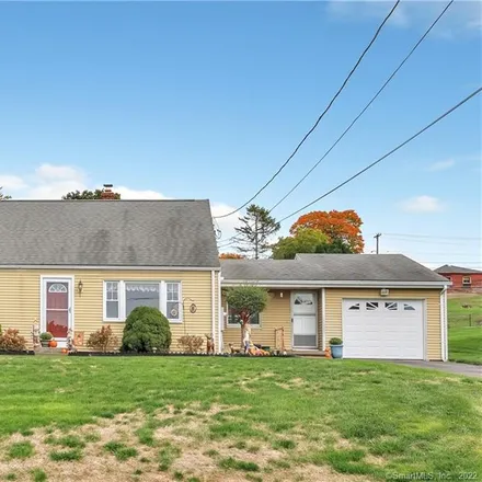 Buy this 2 bed house on 18 Paugassett Road in Derby, CT 06418